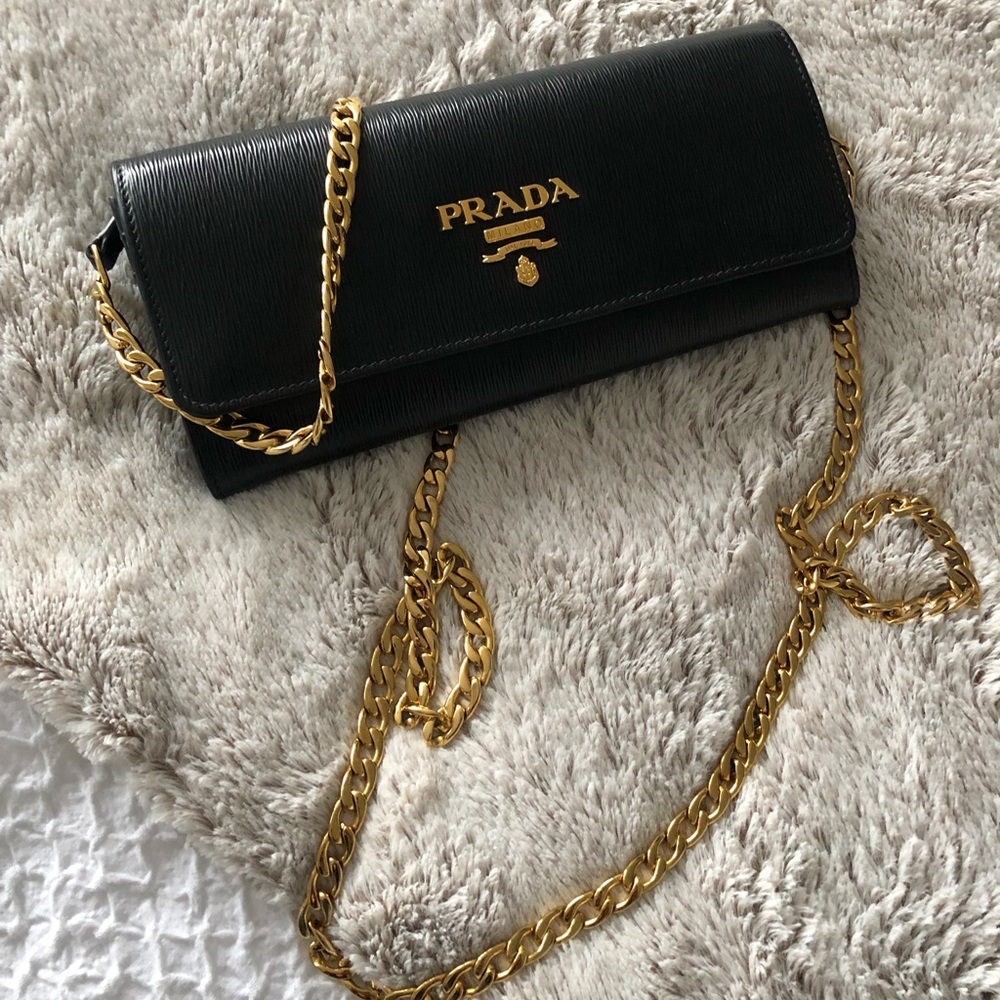 SOLD Prada wallet on chain